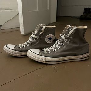 Womens sz 9 converse